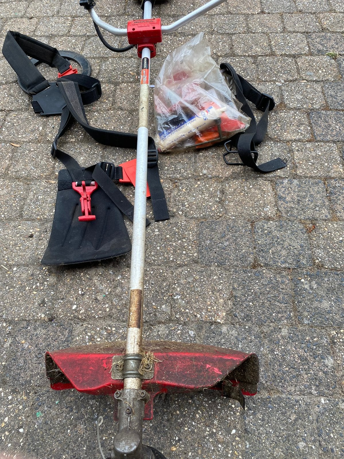 Bosmaaier Honda, Tuin en Terras, Ophalen, Zo goed als nieuw, 30 tot 50 cm, Benzine