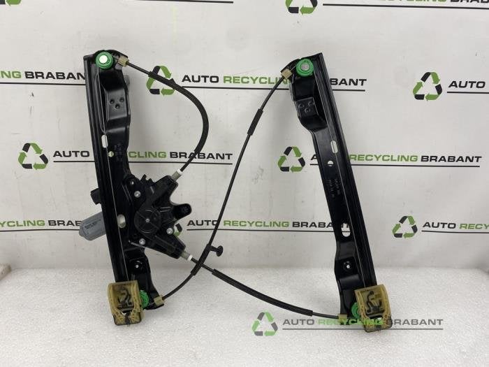 Mécanique vitre 4portes avant droite d'un Ford Focus, -, 3 mois de garantie, Utilisé, -