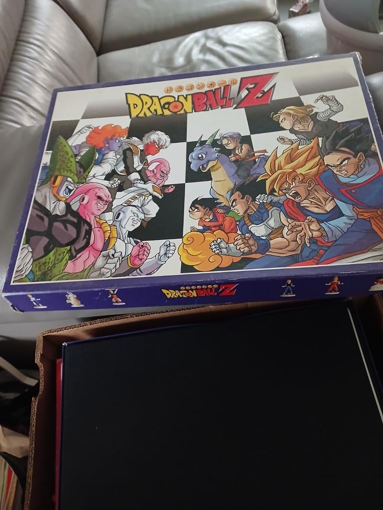 Schaakspel dragonball z met schaakmapje, Ophalen