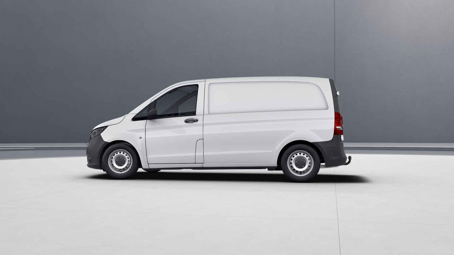 Mercedes-Benz Vito 114 CDI 9G-TRONIC L2 | Trekhaak | Verwarm, 4 deurs, Gebruikt, Zwart, 4 cilinders