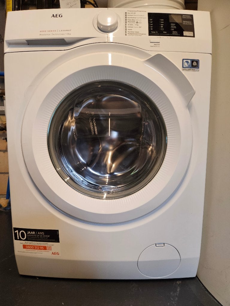 AEG  8Kg  6000 serie lavamat, 6 tot 8 kg, Ophalen, Zo goed als nieuw, Voorlader
