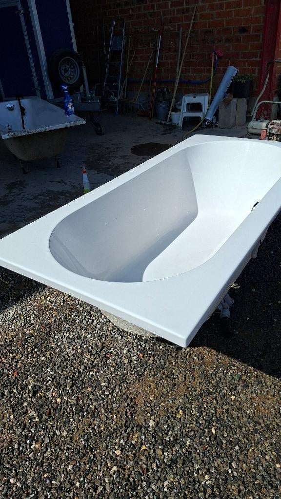 Ligbad villeroy &Boch Oberon, Doe-het-zelf en Bouw, Sanitair, Ophalen, Zo goed als nieuw, Bad