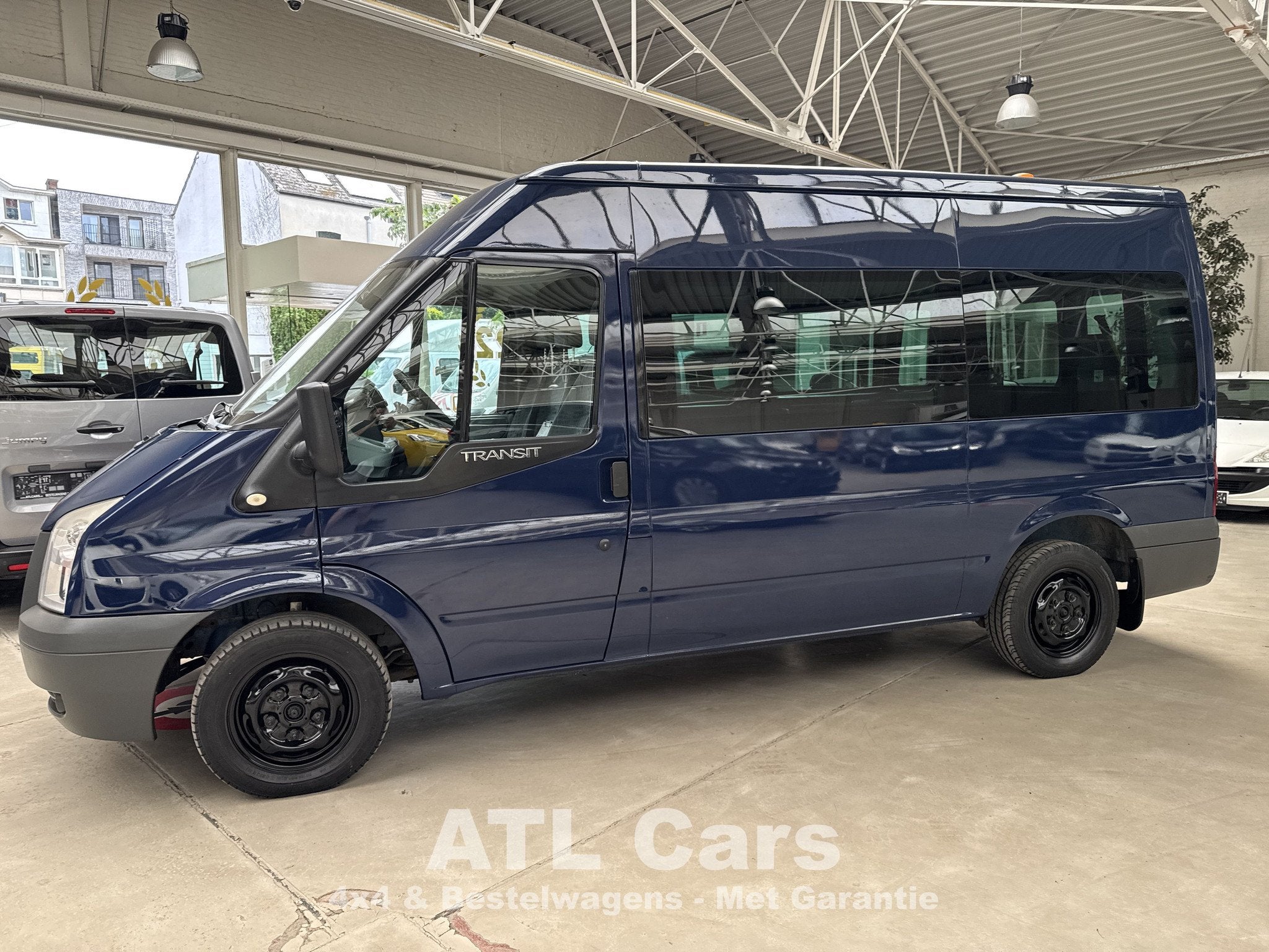 Ford Transit Mindervalidevervoer | Lift | Plafond Aicro |, Auto's, Voorwielaandrijving, 4 deurs, Gebruikt, 4 cilinders