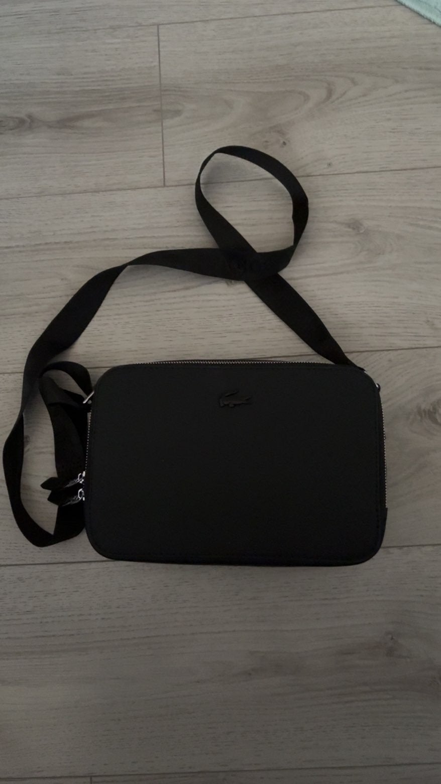 Lacoste schoudertas, Handtassen en Accessoires, Ophalen of Verzenden, Zo goed als nieuw