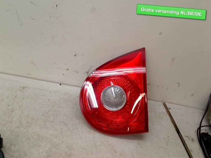 ACHTERLICHT RECHTS BINNEN Golf V (1K1) (1K6945094E), Gebruikt, Volkswagen, Volkswagen AG, Kundenbetreuung@volkswagen.de