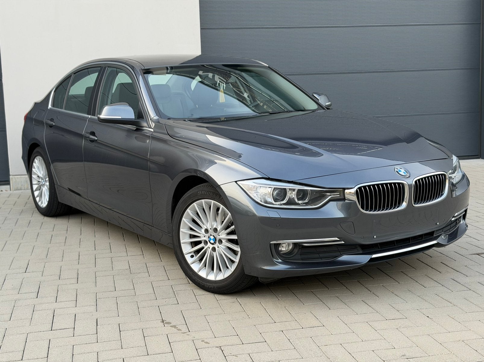 Bmw f30 318d Luxury Line / Xenon / Pdc / 2013, Auto's, 100 kW, Achterwielaandrijving, 1995 cc, Zwart