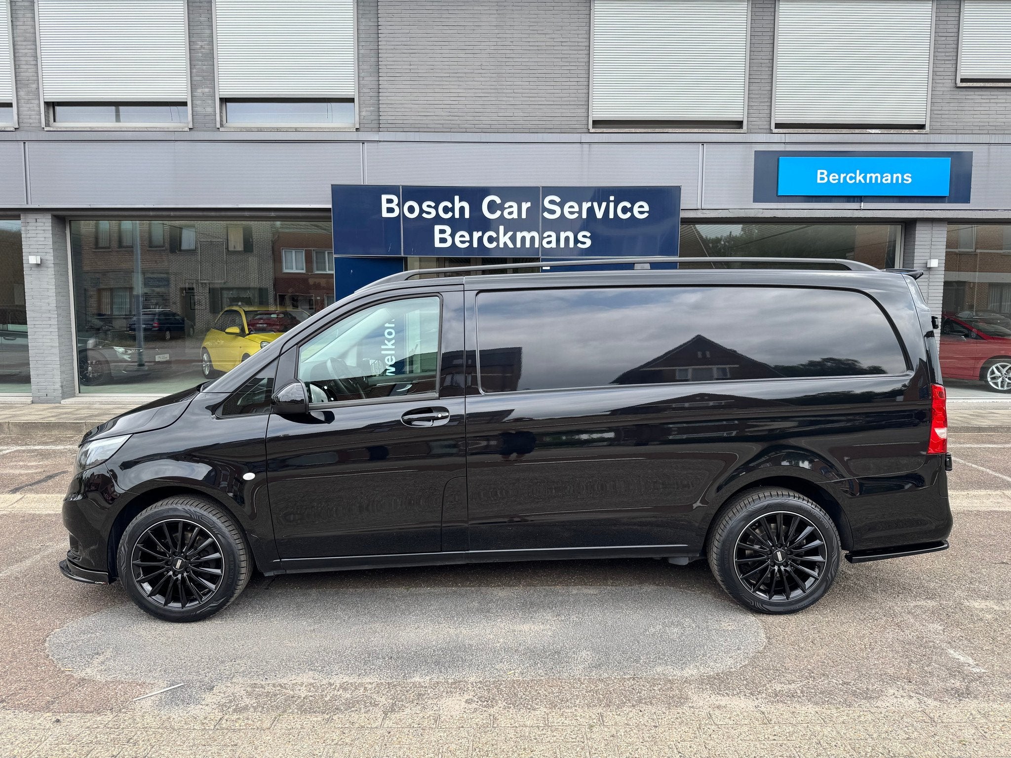 Mercedes-Benz Vito Lang 2.0D 163PK Automaat + spoilerpack 37, Auto's, Gebruikt, 4 cilinders, Zwart, 120 kW