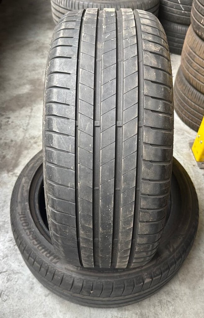 2454519 245/45/19 245/45R19 zomerbanden merk Bridgestone, Ophalen