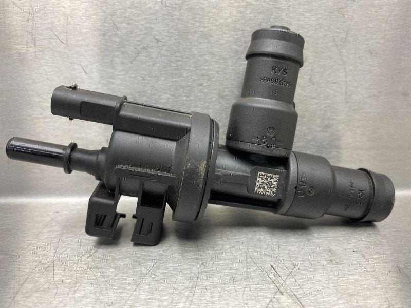 VACUUM VALVE Toyota Supra (DB) (01-2019/-), Utilisé, Toyota