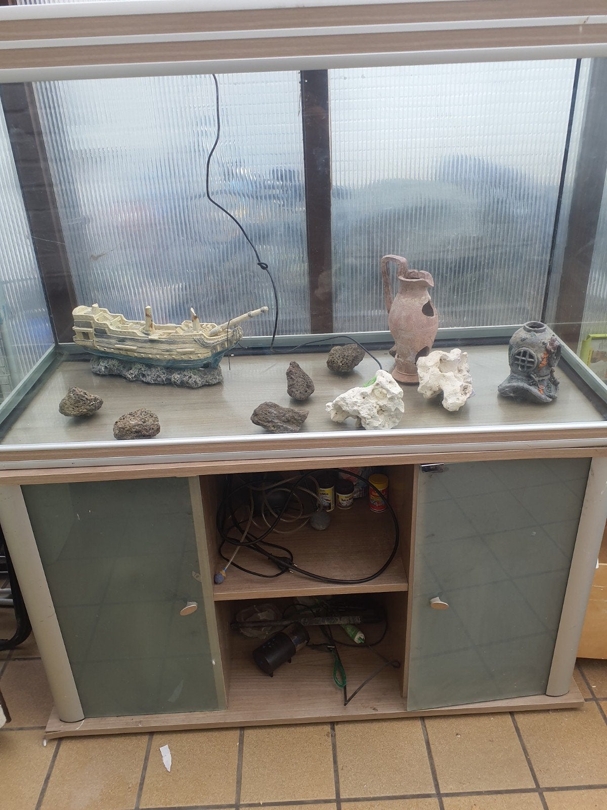 een Grote aquarium, Enlèvement, Utilisé, Meuble d'aquarium, Aquatlantis