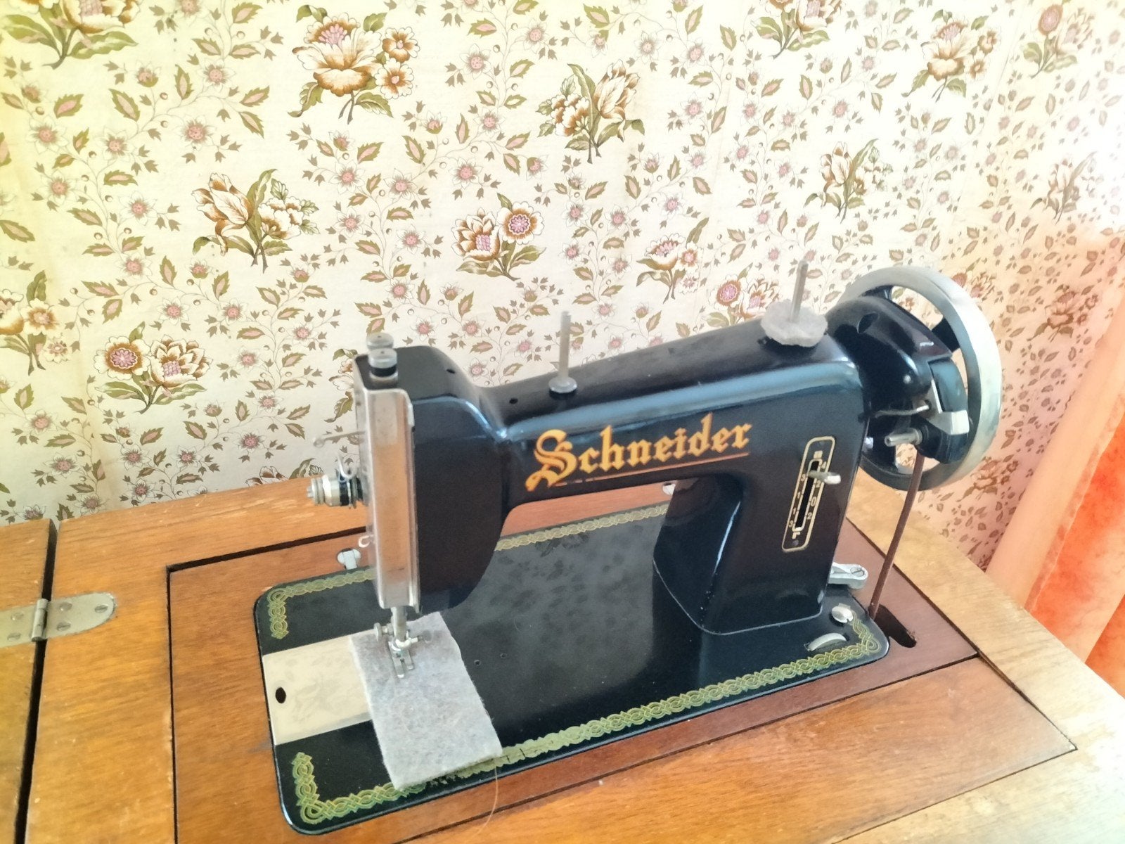 vends machine a coudre, Antiquités & Art, Antiquités | Machines à coudre, Enlèvement ou Envoi