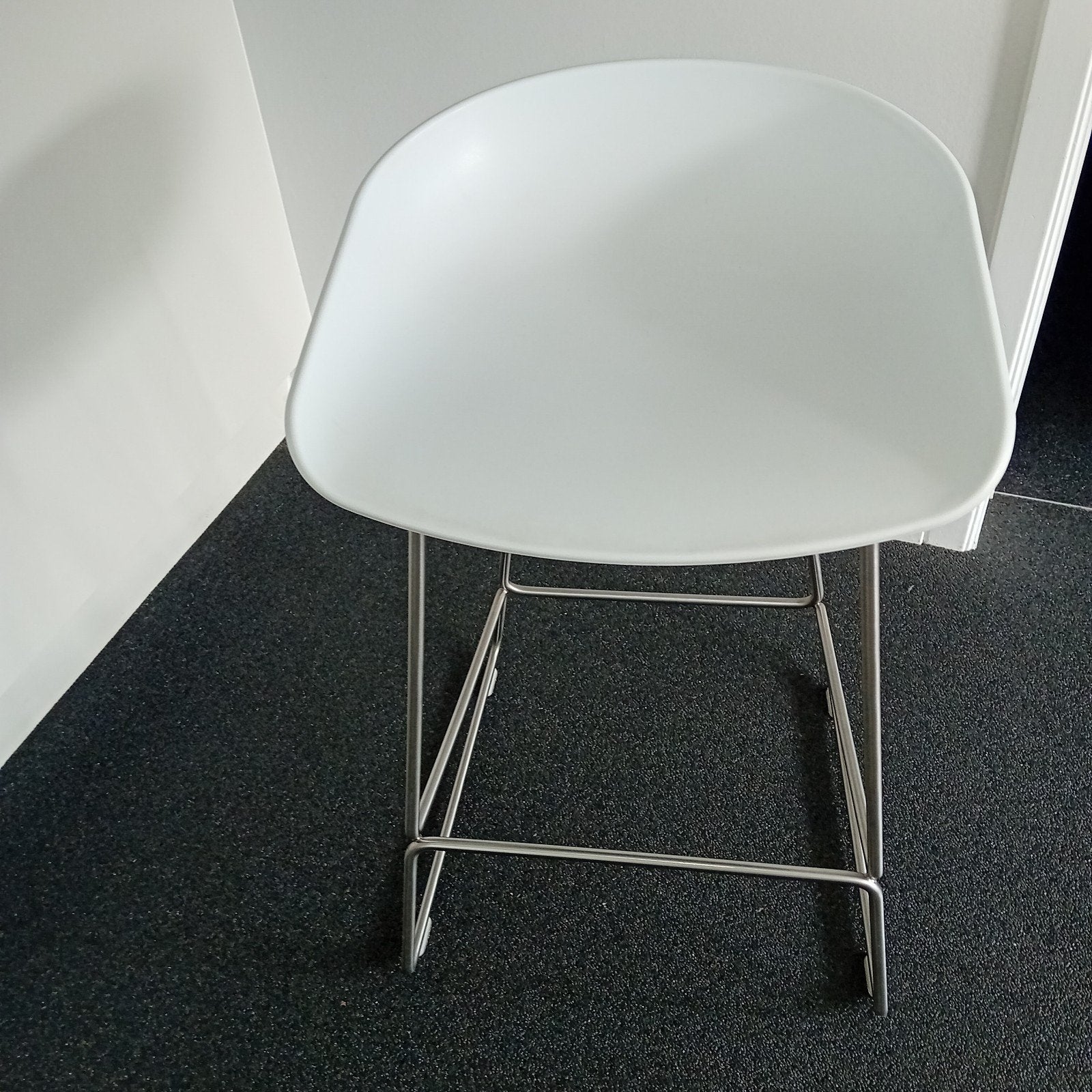 hay about a stool AAS 38, Ophalen