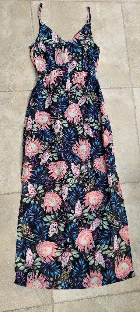 Mooie lange jurk mt 176 (zie foto's), Enfants & Bébés, Vêtements enfant | Taille 176, Enlèvement ou Envoi, Neuf, Fille, Robe ou Jupe
