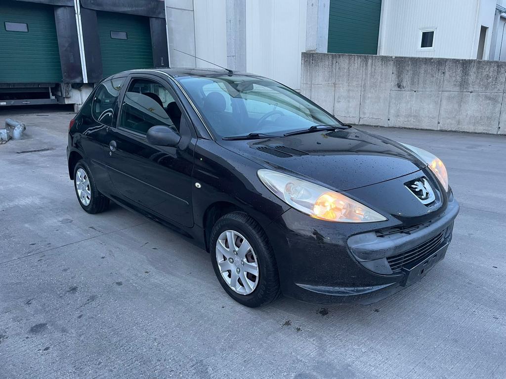 Peugeot 206+ / 2010 / Gekeurd / Benzine, 206+, Bedrijf, Handgeschakeld, Euro 4