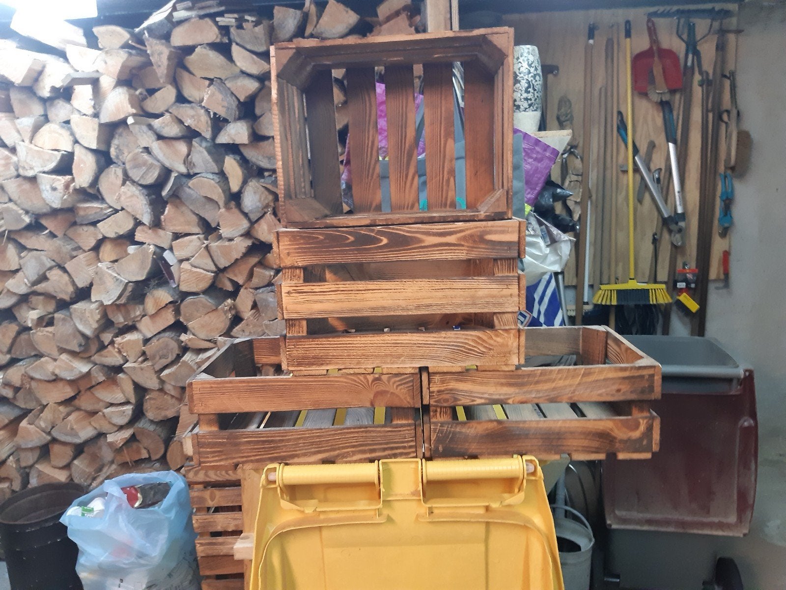 Houten kistjes, Ophalen