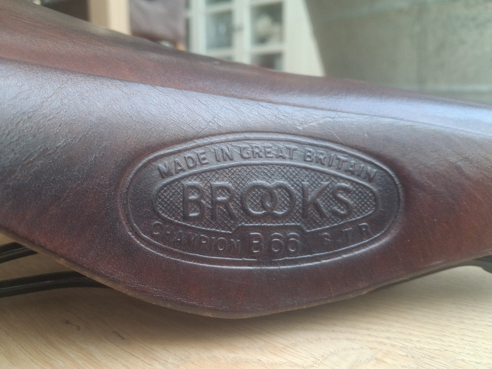 Brooks b66 str dubbele rail bruin zadel in bijna nieuwstaat, Ophalen of Verzenden, Stadsfiets, Zadel, Leer