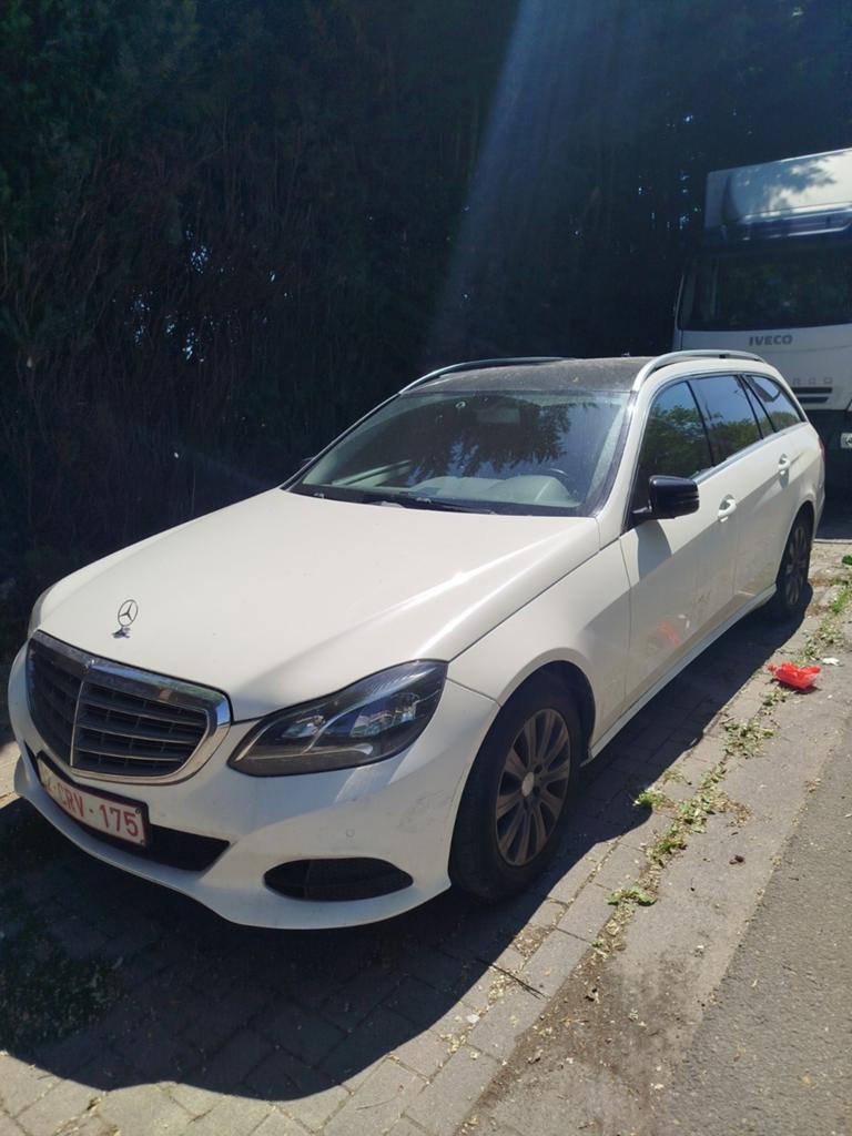 MERCEDES CLASSE E W212, Autos, Achat, Diesel, Automatique, Particulier