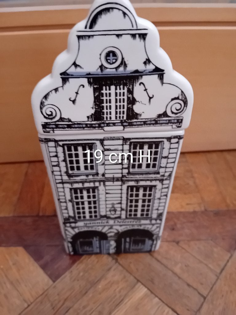 Boîte pâtissier chocolatier Yannick delestrez, Enlèvement
