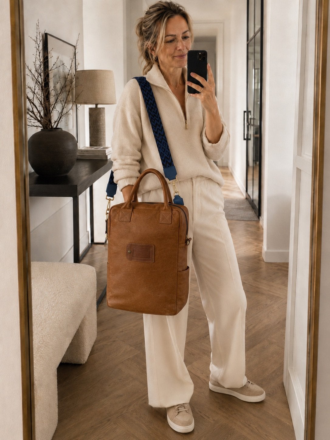 Prachtige grote cognackleurige leren tas, Bijoux, Sacs & Beauté, Sacs | Sacs à bandoulière, Autres marques, Cuir, Enlèvement ou Envoi