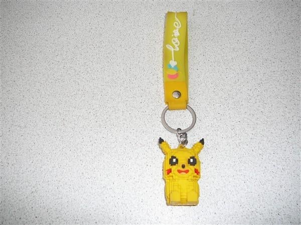 Mooie sleutelhanger Pokemon, Verzamelen, Ophalen, Zo goed als nieuw, Knuffel of Figuurtje