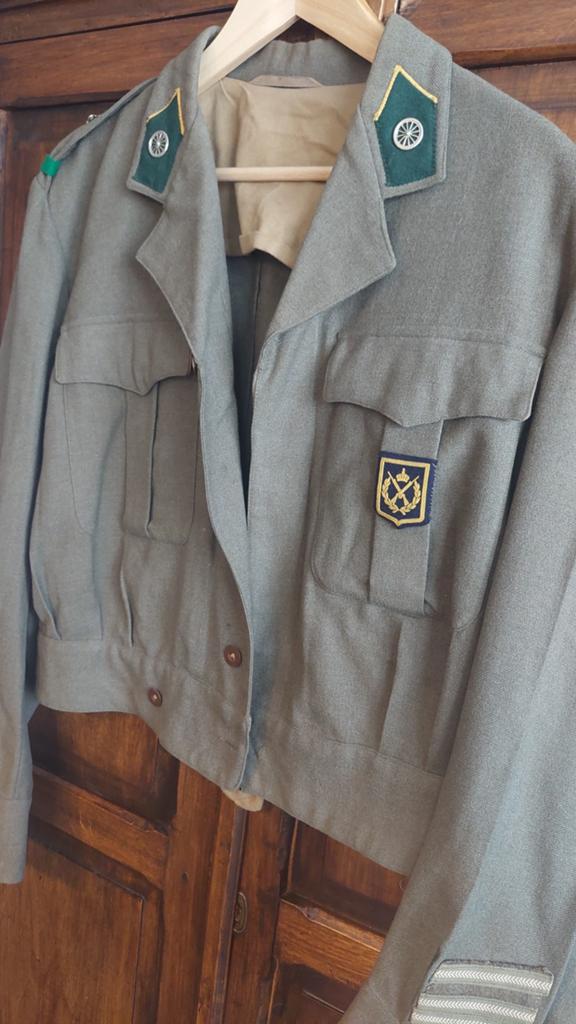 Origineel Belgisch uniform vest ABL 1962, Verzamelen, Ophalen of Verzenden, Landmacht