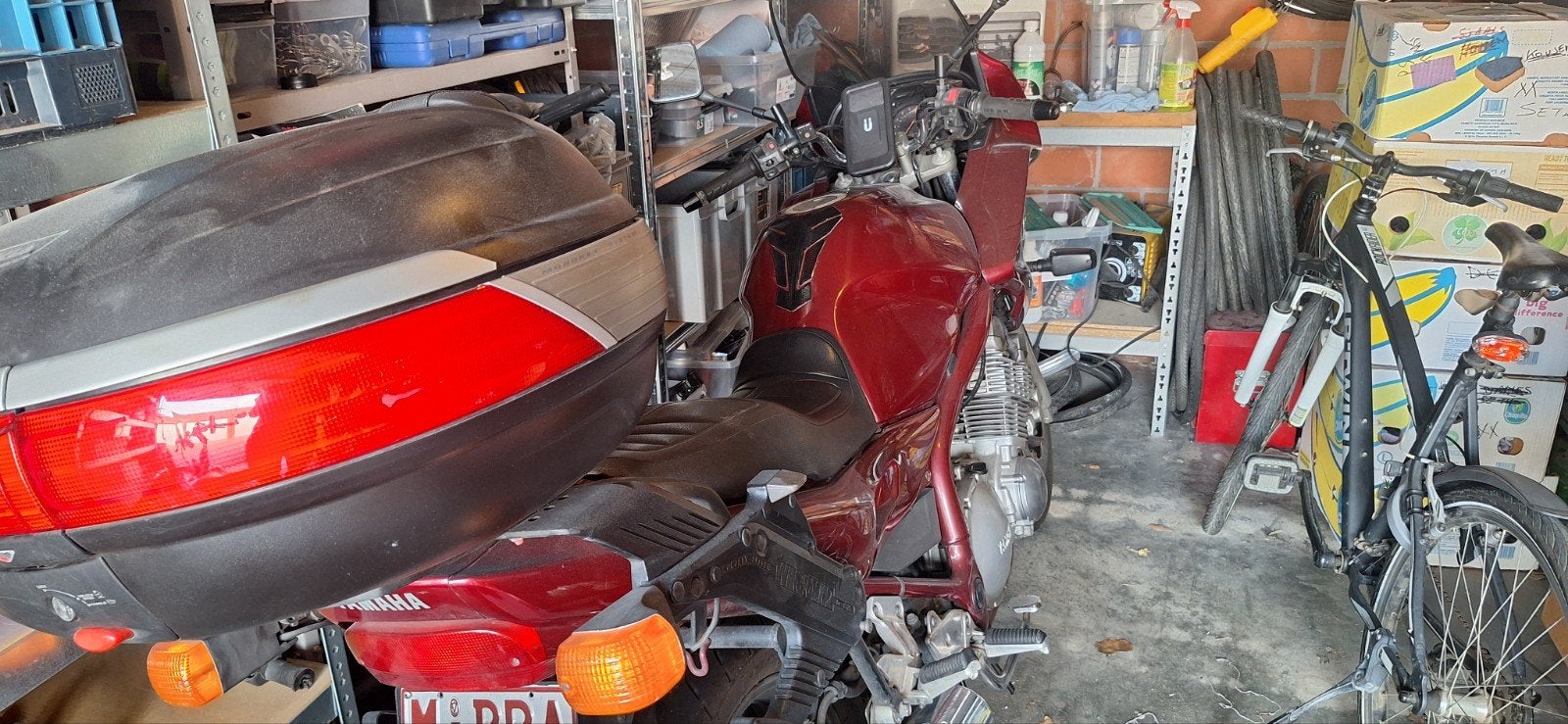 diversion 900 yamaha, Twee personen