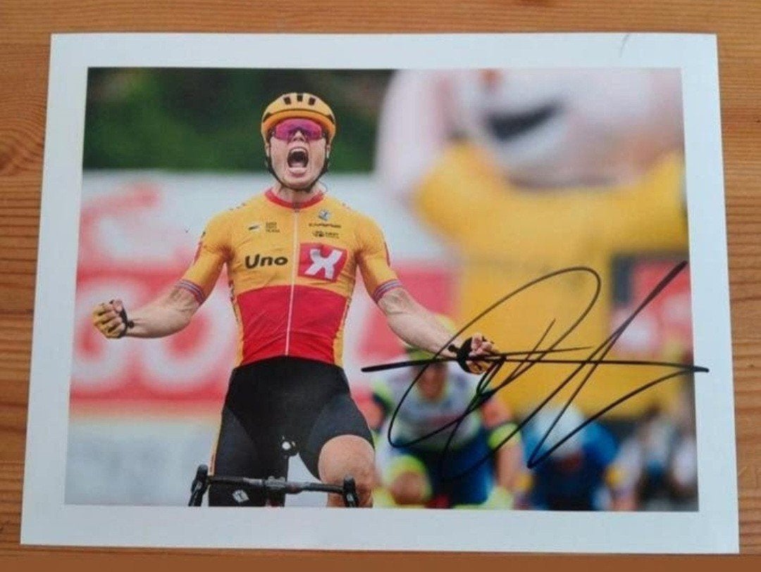 Gesigneerde foto van Rasmus Tiller., Sport en Fitness, Wielrennen, Nieuw, Verzenden