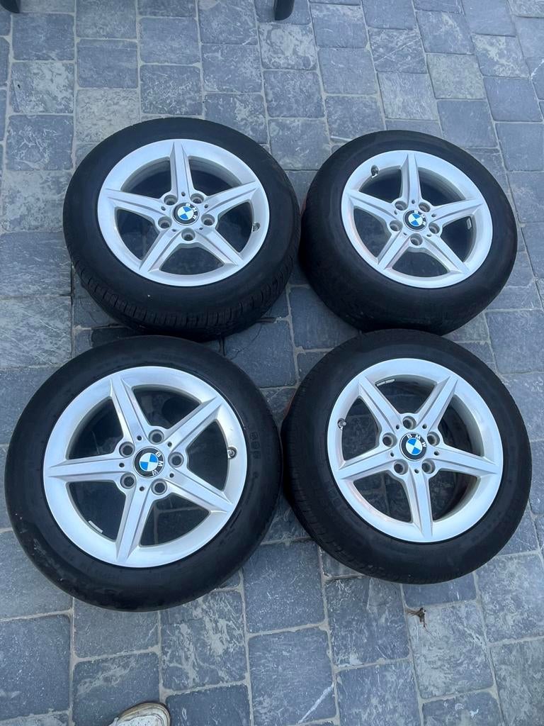 Set Pirelli banden + Bmw velgen, Ophalen, Gebruikt, 16 inch, Banden en Velgen