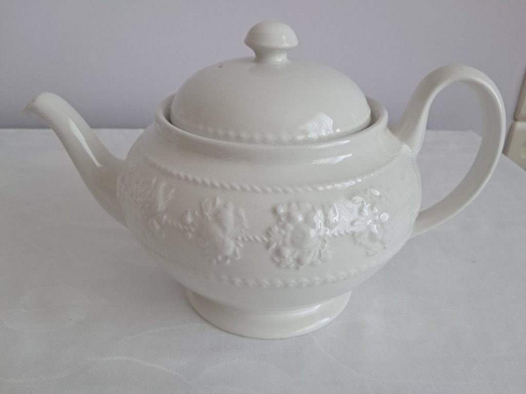 Prachtige theepot uit de Wedgwood Home Collection, Antiek en Kunst, Ophalen of Verzenden