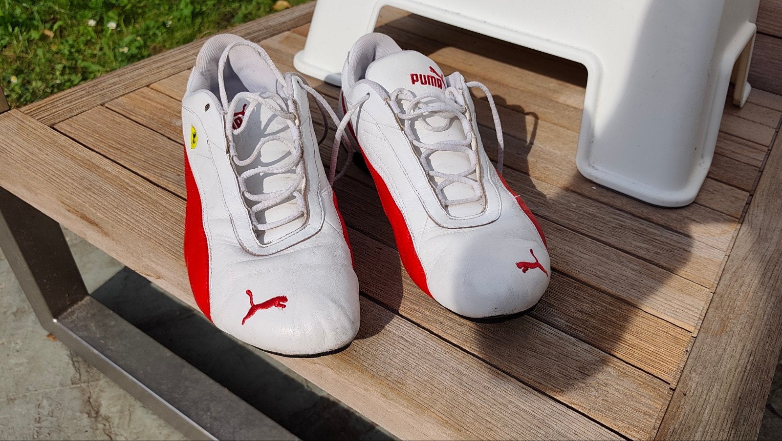 Puma Ferrari schoenen, Ophalen