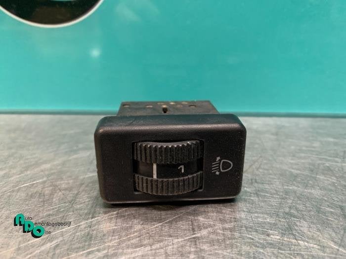 Schakelaar Koplamp Ihv van een Volkswagen Corrado, Gebruikt, -, Volkswagen, -