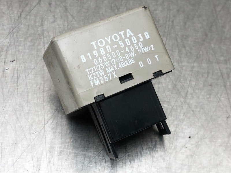 ALARM RELAIS Toyota Camry (CV30) (|8198050030|), Gebruikt, Kundenbetreuung@toyota.de, Toyota, Toyota-Allee 2
50858  Köln, DE