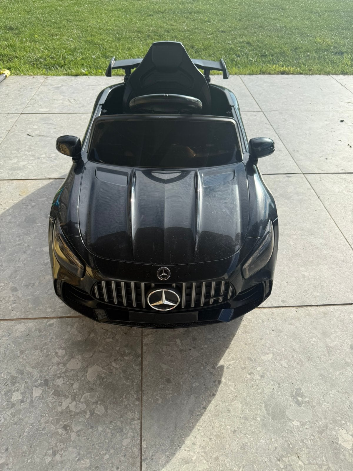 Elektrische mercedez kinderauto met afstandsbediening, Kinderen en Baby's, Zo goed als nieuw