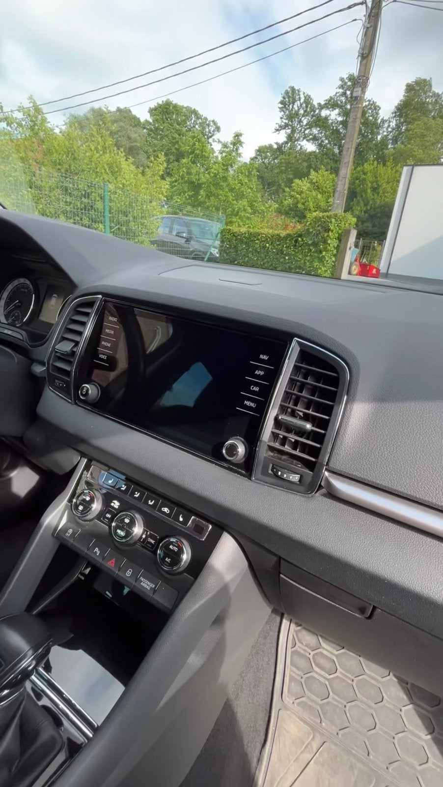 Skoda Karoq 2.0, Auto's, 196 cc, 4 cilinders, 127 g/km, Verwarmde buitenspiegels