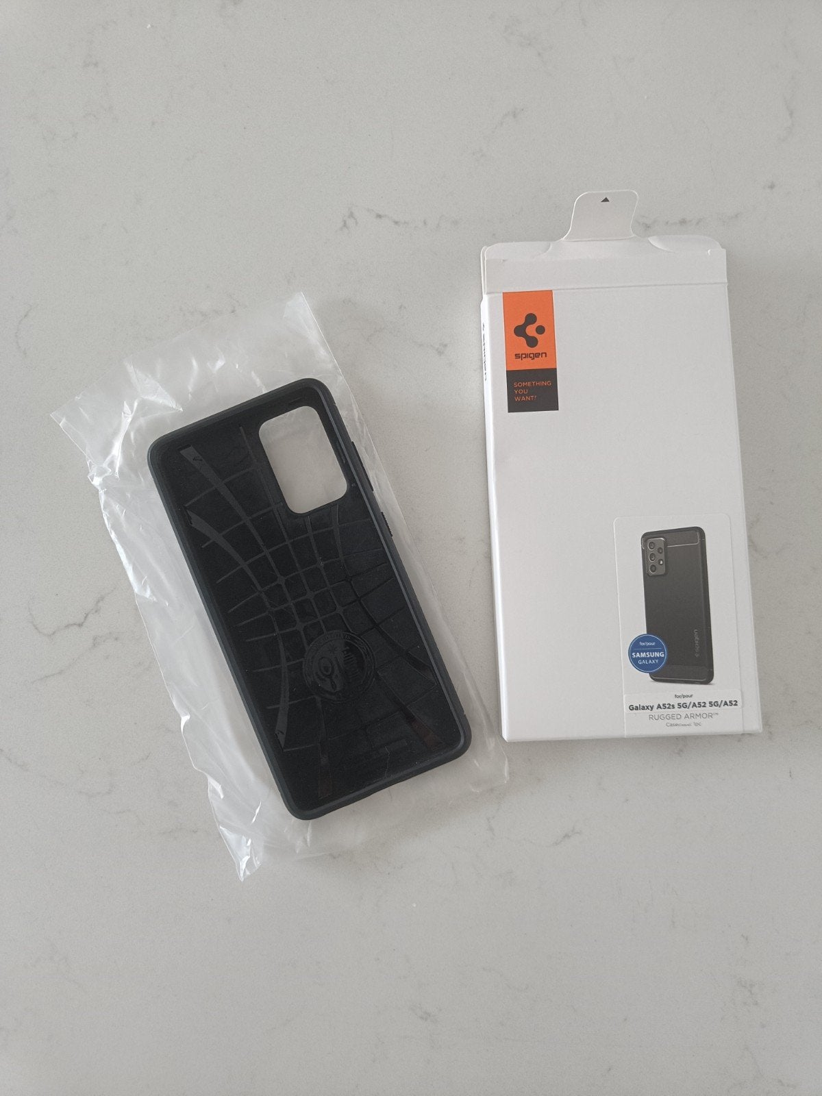 Spigen ASC02315 gsm hoes Rugged armor, Ophalen of Verzenden, Zo goed als nieuw, Overige modellen, Frontje of Cover