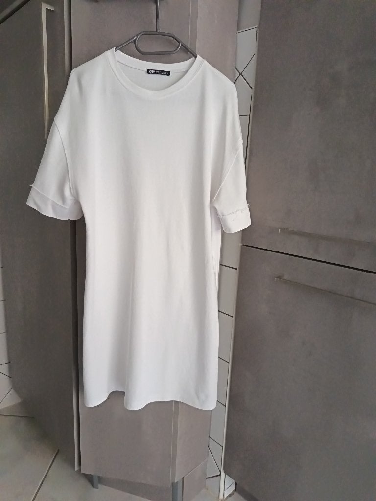 ROBE t shirt ZARA blanche M, Zara, Enlèvement ou Envoi, Porté, Blanc