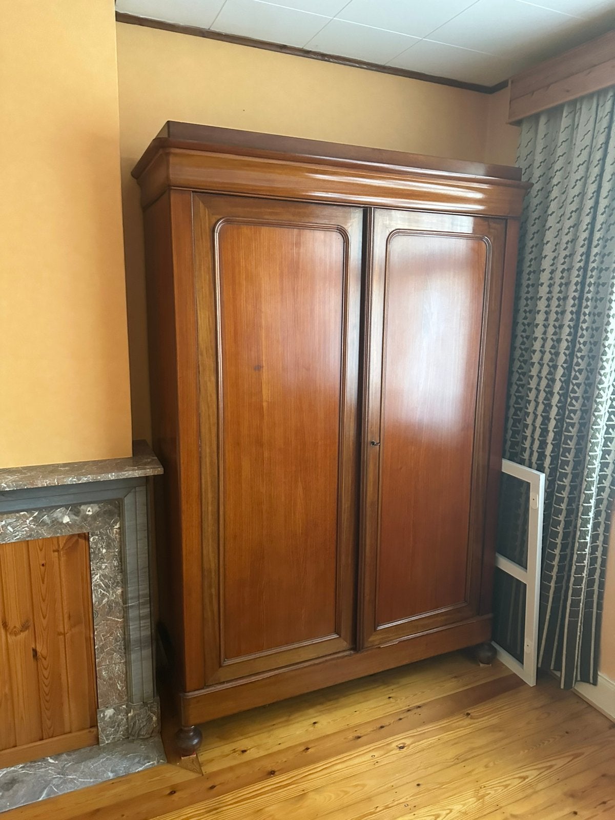 Deux Armoire, lit et miroir, Ophalen, Zo goed als nieuw