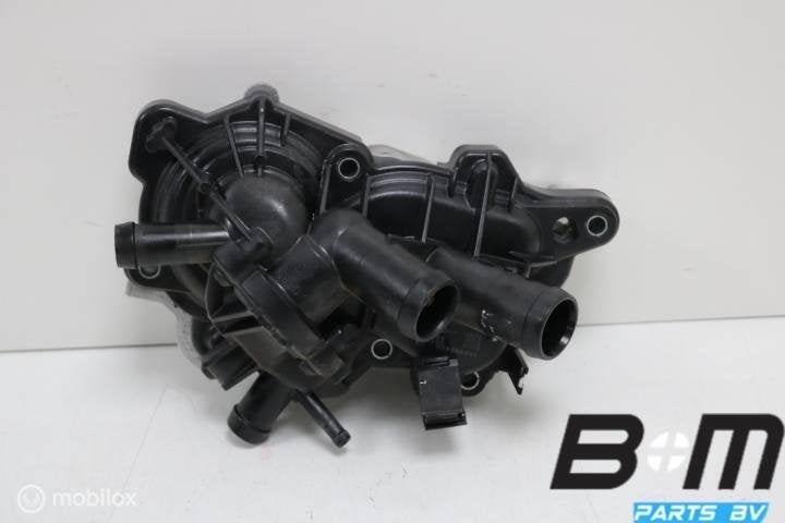 Waterpomp Audi Q2 81A 04E121042AD, Utilisé