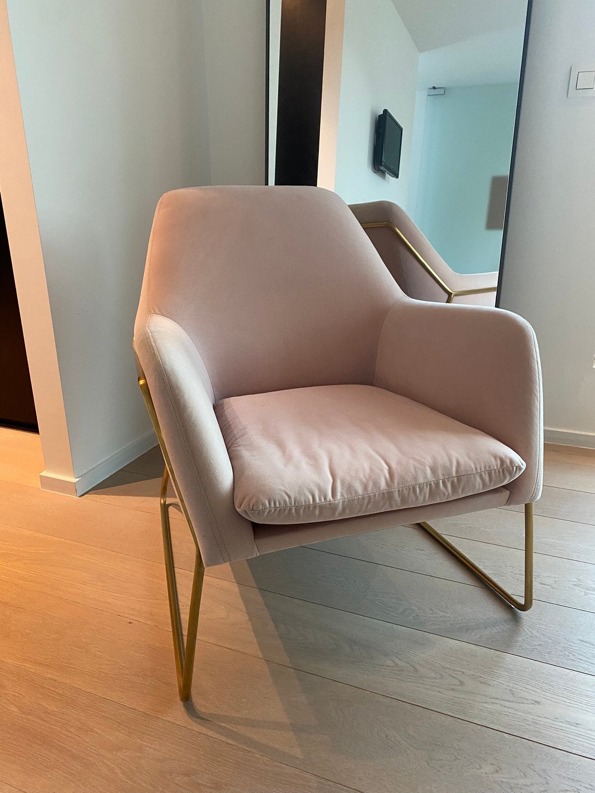 Chaise Misty en velours blush avec structure en métal, Maison & Meubles, 75 à 100 cm, Design, Enlèvement, Utilisé