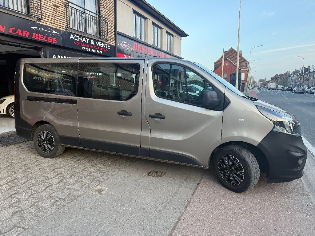 Opel Vivaro Lang Chassis 8-zits Navi Cruise Clim, Auto's, 4 deurs, Stof, Euro 6, Bedrijf