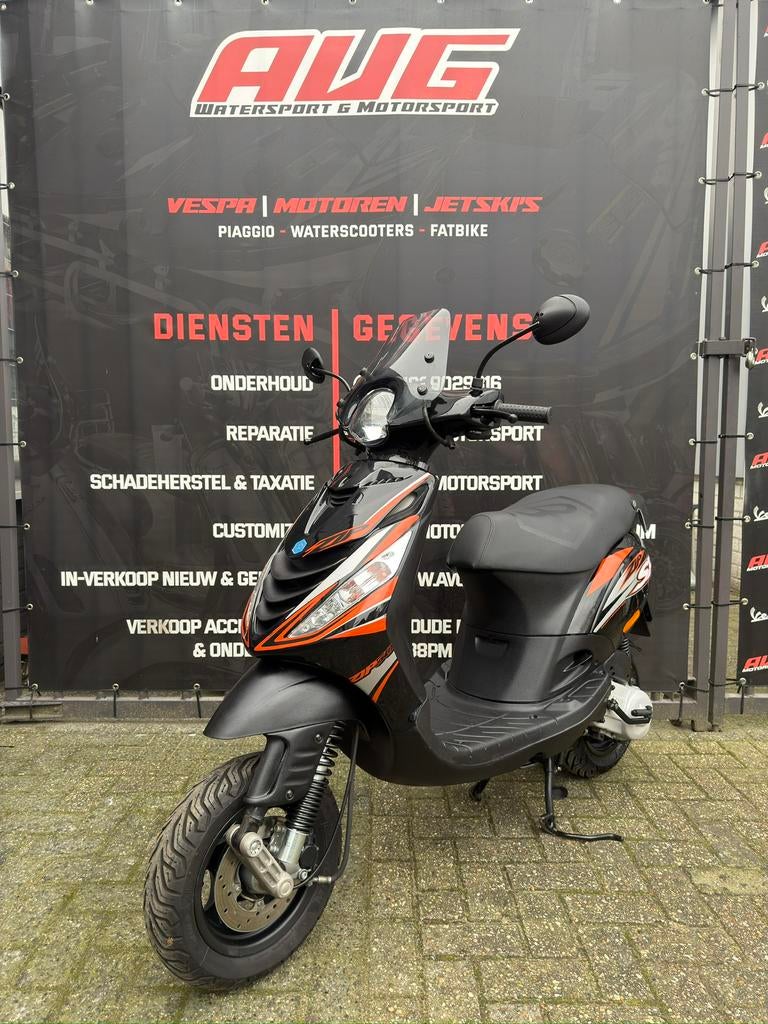 Piaggio Zip SP 50cc H2O 5754km 2-takt 2t B-klasse NIEUWSTAAT, Zip, Ophalen of Verzenden, Benzine, Klasse B (45 km/u)