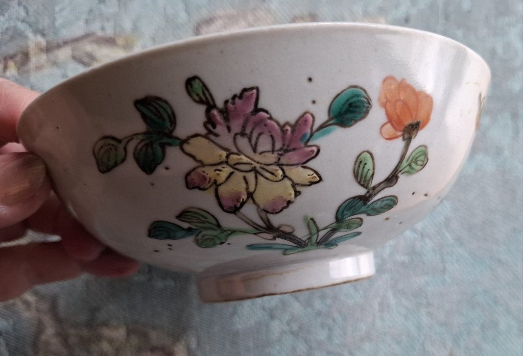 Antieke Chinese kom met barst en bloemmotief, Antiek en Kunst, Ophalen of Verzenden
