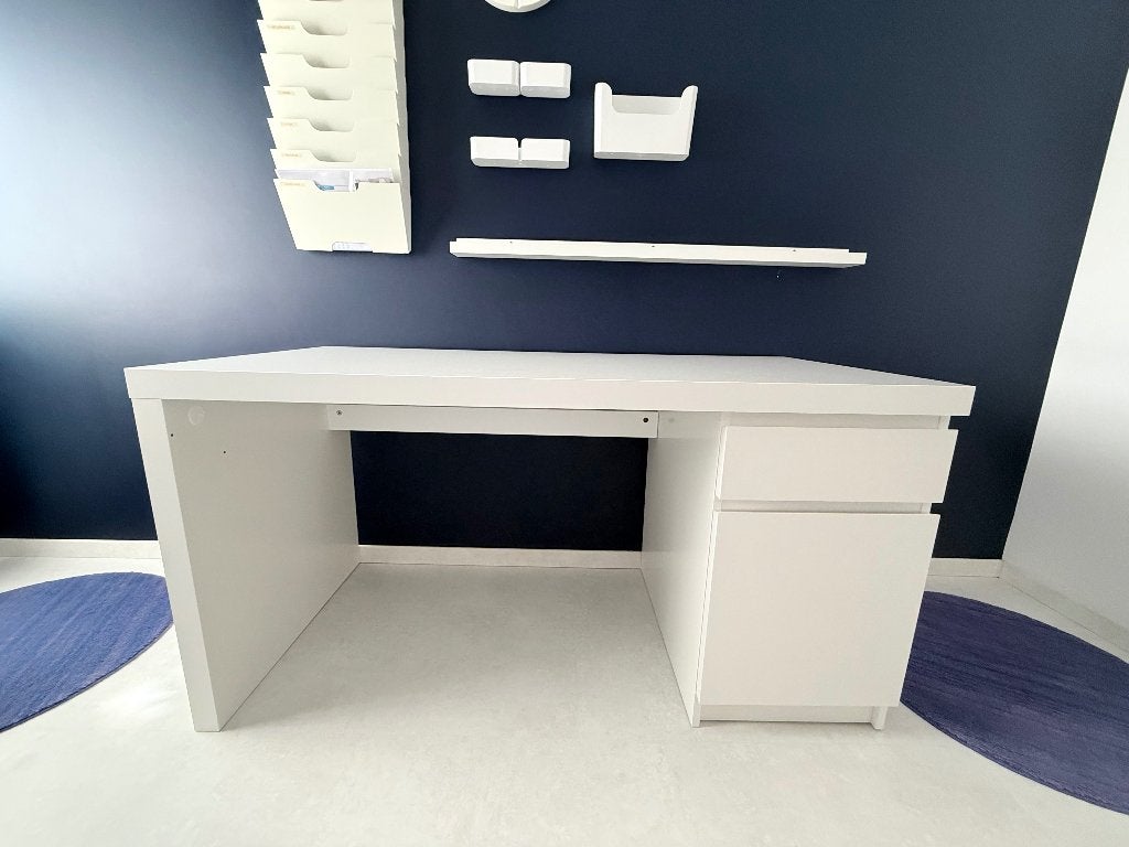 IKEA MALM bureau – wit – inclusief bureaulegger & lade-inzet, Maison & Meubles, Bureaux, Enlèvement, Utilisé, IKEA, Blanc