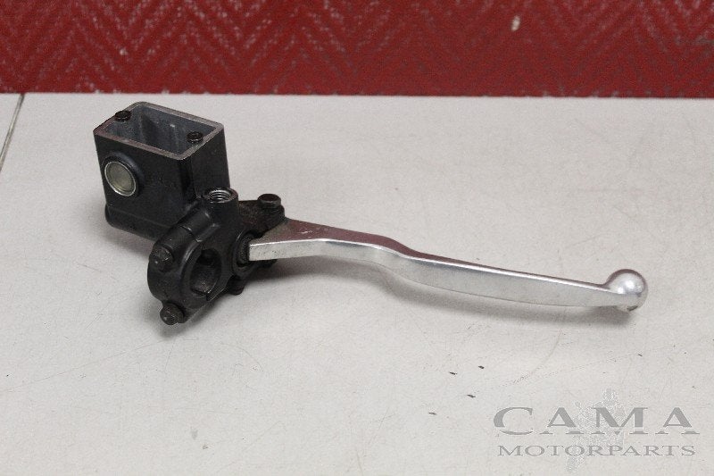 FREIN MAITRE CYLINDRE AVANT Suzuki, Dhr. S. di Majo, Utilisé, Info@cama-motorparts.nl, P.J. Troelstraweg 8 8
3144 CX  MAASSLUIS, NL