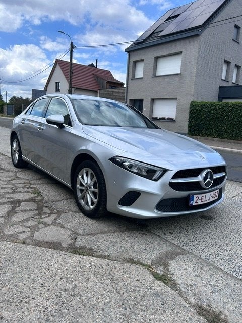 Mercedes-Benz A 250e, Auto's, Mercedes-Benz, Euro 6, 7 zetels, Leder, Overige kleuren