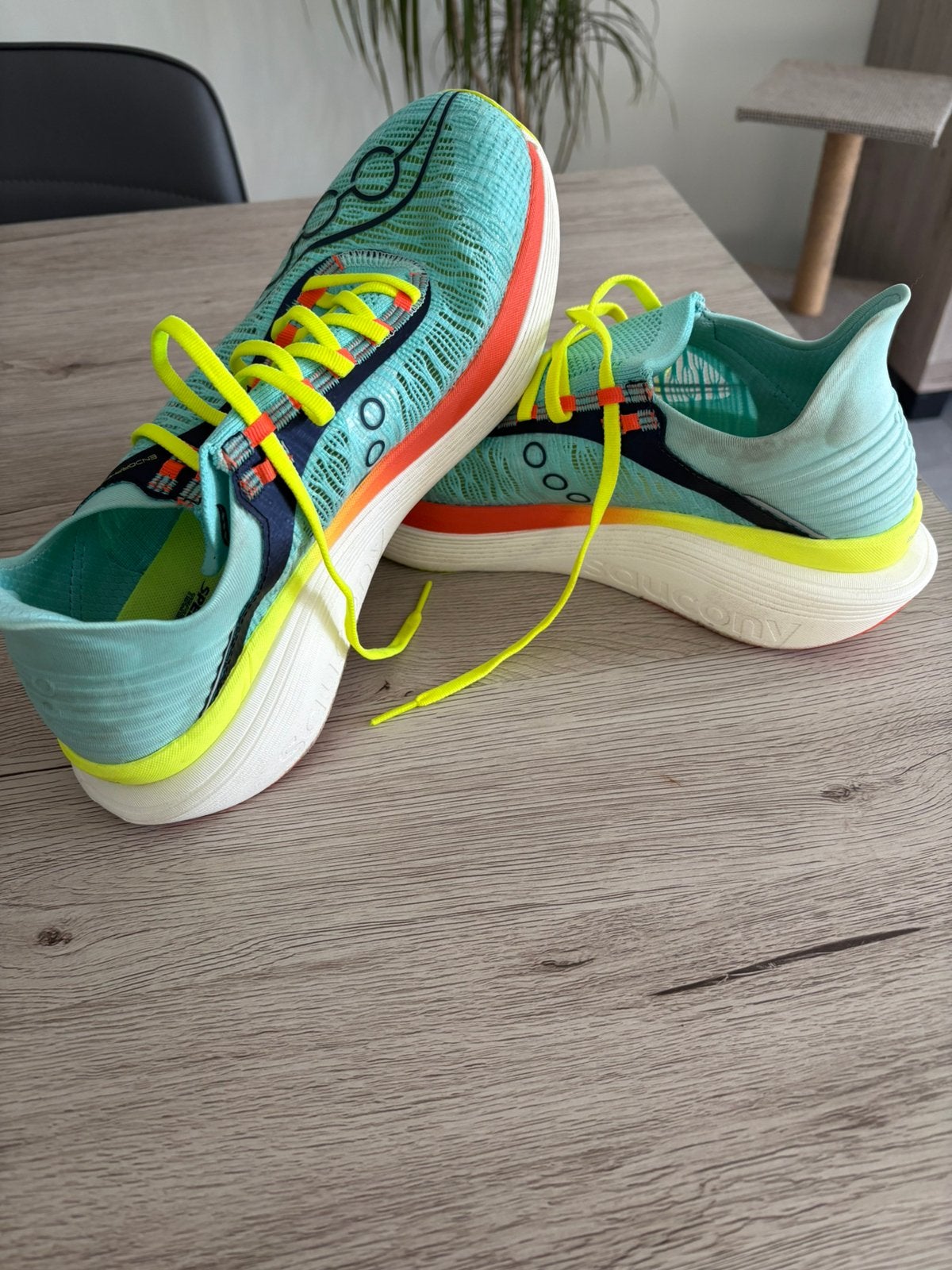 Saucony Endorphine Elite 2, Ophalen of Verzenden, Zo goed als nieuw, Saucony