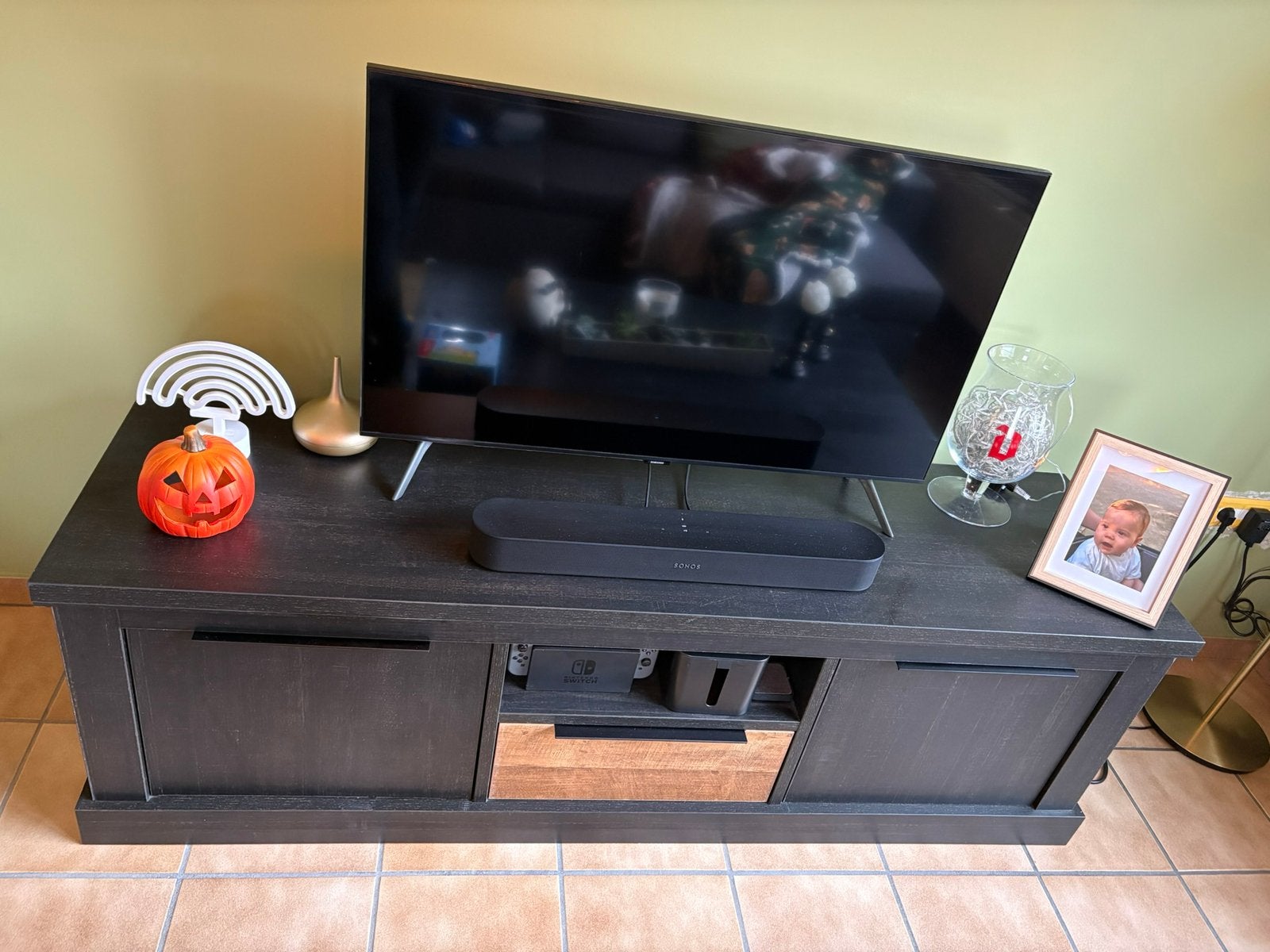 TV Kast, Ophalen, 150 tot 200 cm, Zo goed als nieuw, Minder dan 100 cm