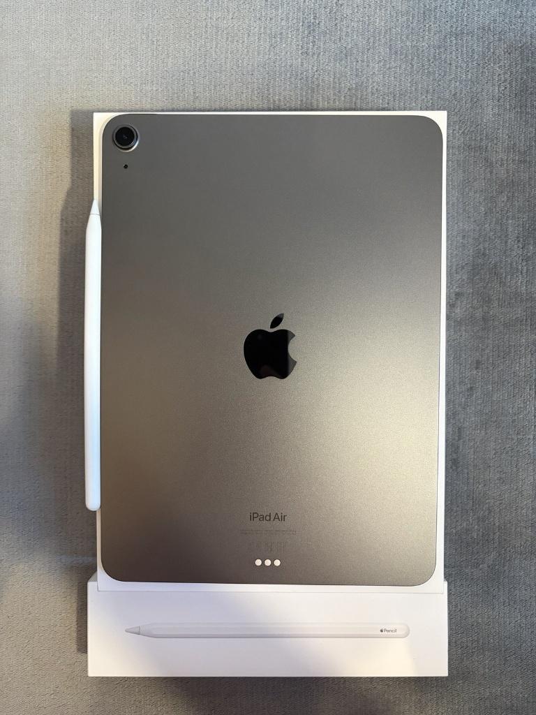 Apple iPad Air 5e generatie (64GB, Wi-Fi), Computers en Software, Apple iPads, Apple iPad, Ophalen of Verzenden, Zo goed als nieuw