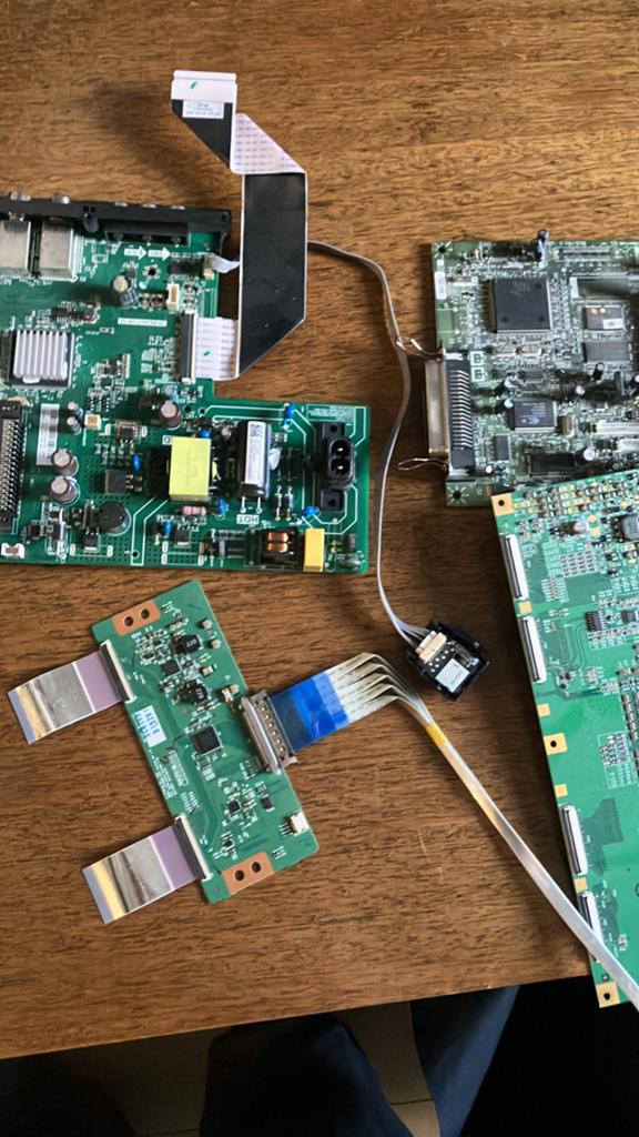 Onderdelen voor LCD televisies, Ophalen of Verzenden, Gebruikt