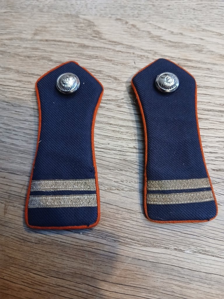 Paire de grade gendarmerie n2, Collections, Envoi, Gendarmerie, Emblème ou Badge